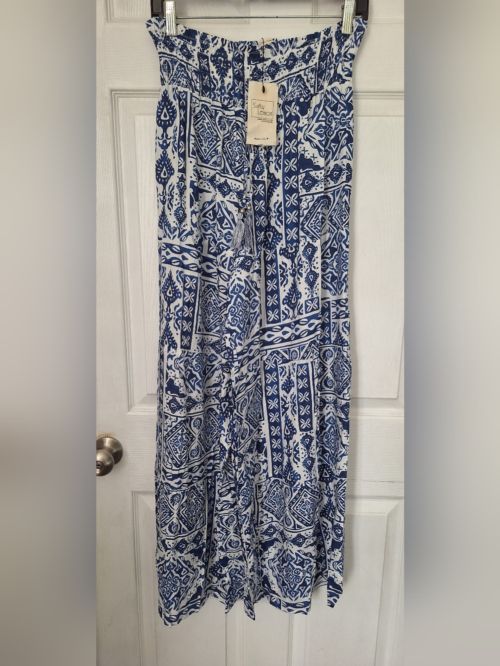 Salty Lemon Womens Pants Size L Blue White Boho Print Wide Leg Smocked NWT